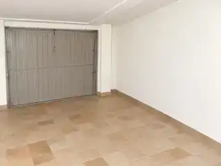 Wohnung zur Miete in Siero mit Privatgarten, Parkett und Balkon