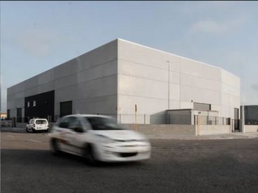 Industrial building to rent in Carrer dels Fusters