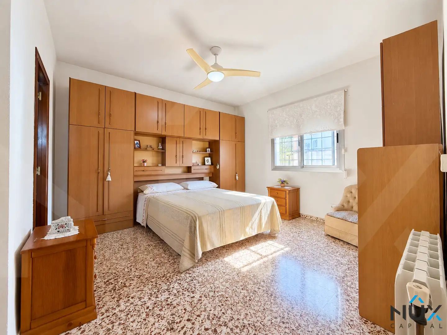 Dormitori de Casa o xalet en venda en Paterna amb Aire condicionat, Calefacció i Jardí privat