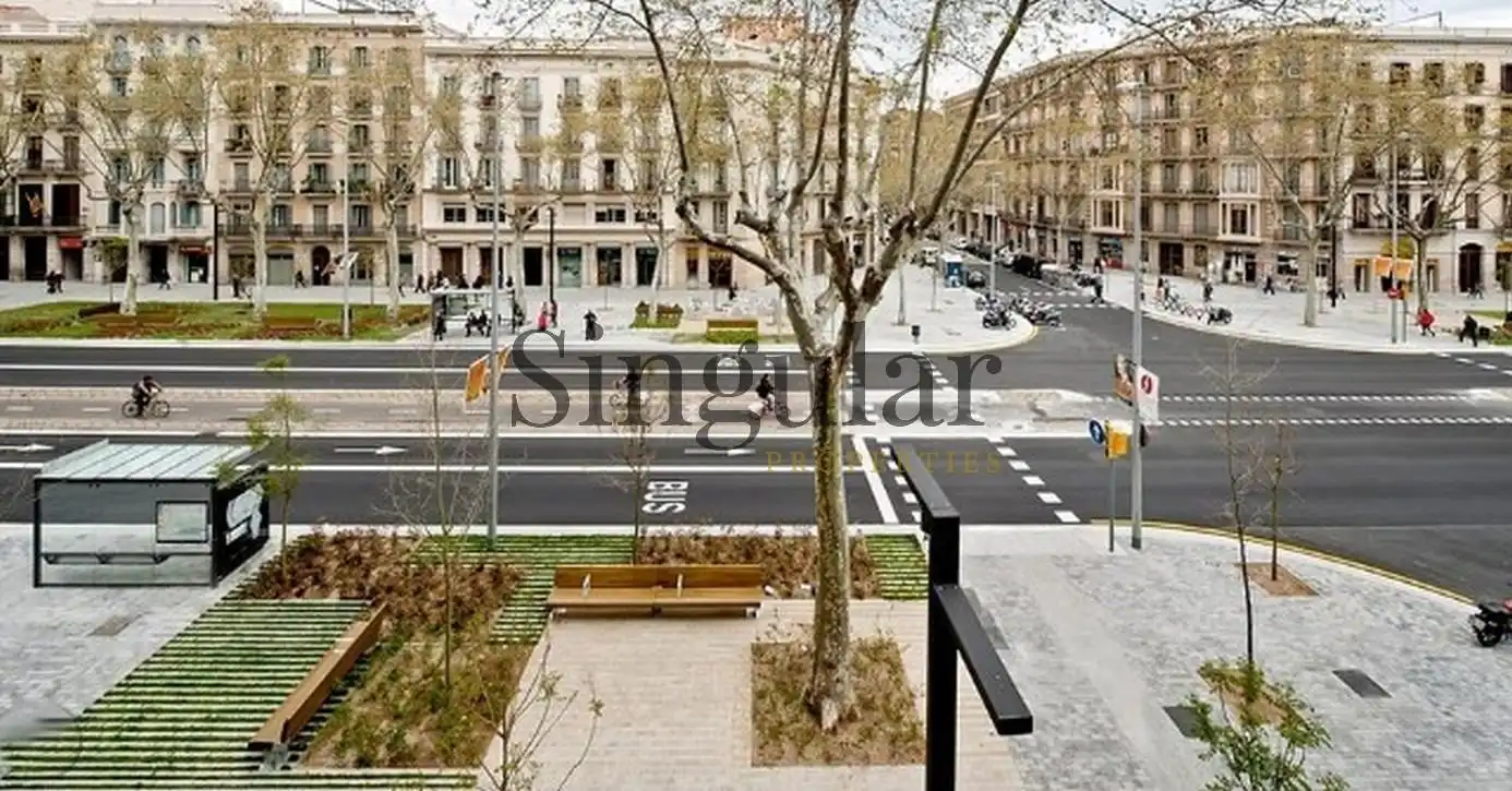 Exterior view of Buildings for sale in Barcelona
