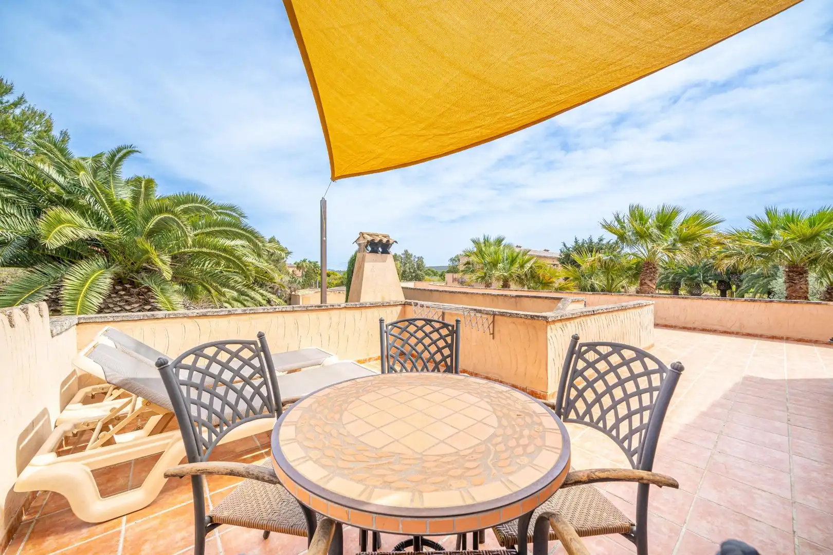 Terraza de Edificio en venta en Ses Salines con Piscina comunitaria