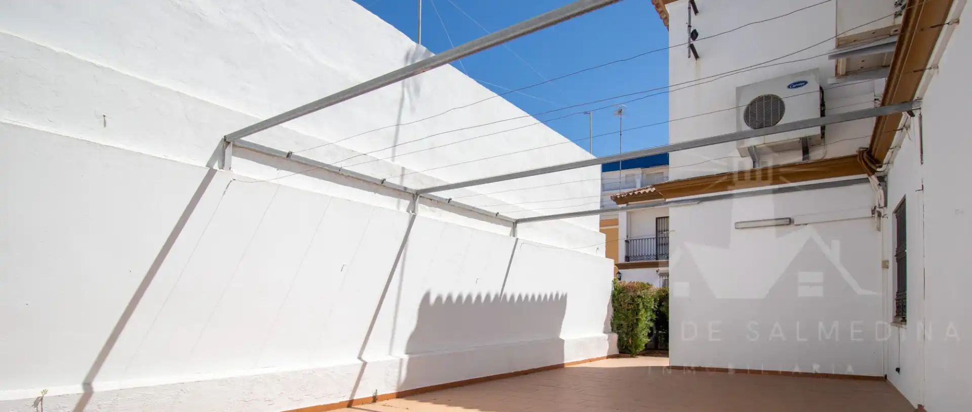 Vista exterior de Casa adosada en venta en Chipiona con Aire acondicionado, Trastero y Amueblado