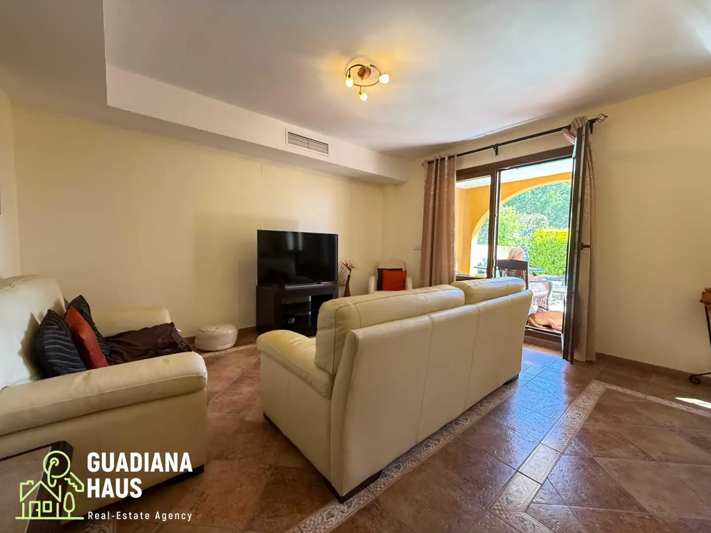 Living room of Detached homes for sale in Ayamonte  with Air Conditioner, Heating and Private garden