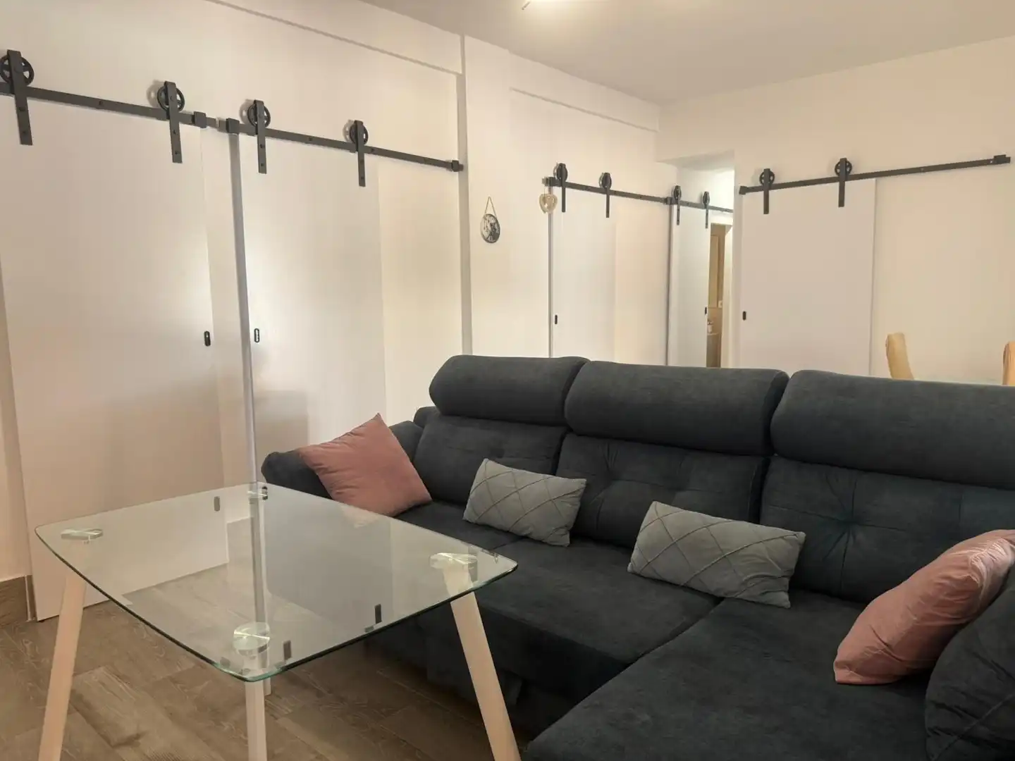 Sala d'estar de Casa o xalet en venda en Utrera amb Jardí privat, Terrassa i Piscina