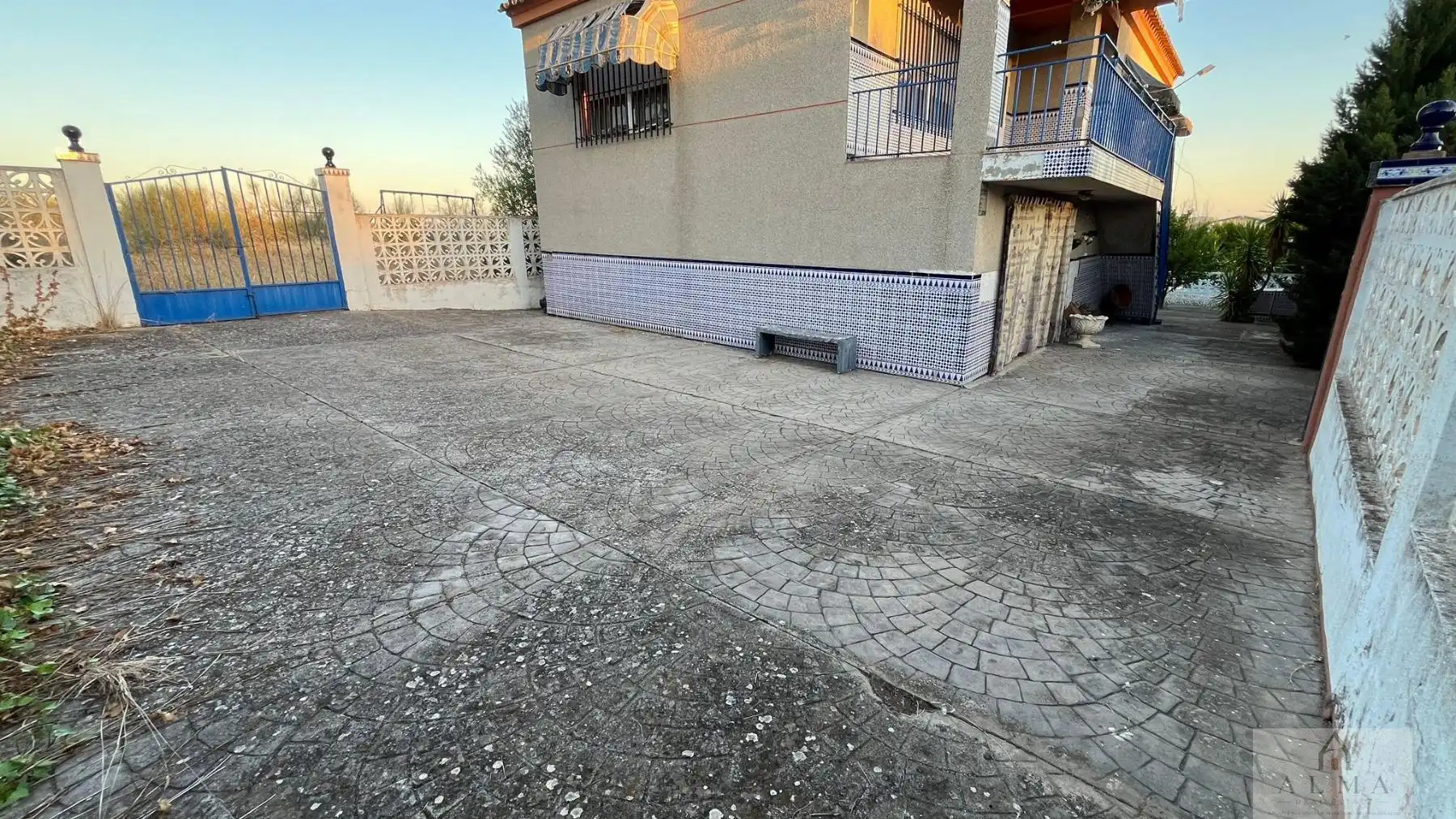 Parking of Houses for sale in Alange
