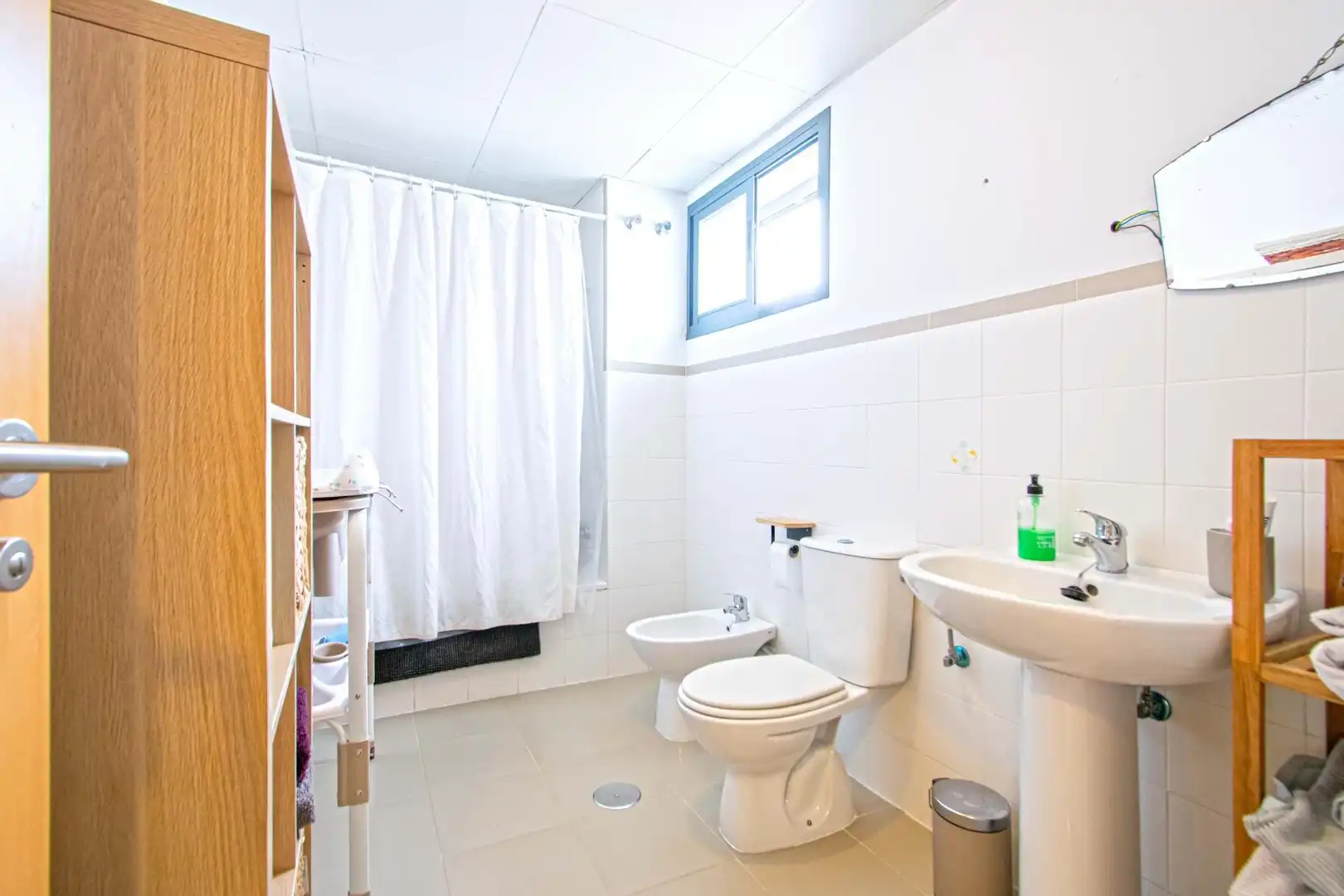 Baño de Casa adosada en venta en Villanueva del Ariscal con Calefacción
