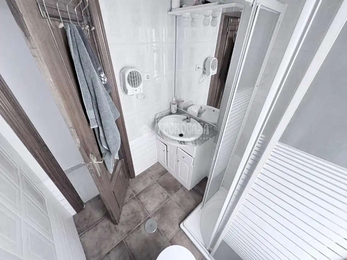 Baño de Piso en venta en Talavera de la Reina con Aire acondicionado y Calefacción