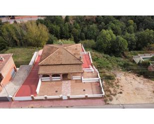 Vista exterior de Casa o xalet en venda en Riells i Viabrea amb Aire condicionat, Terrassa i Piscina