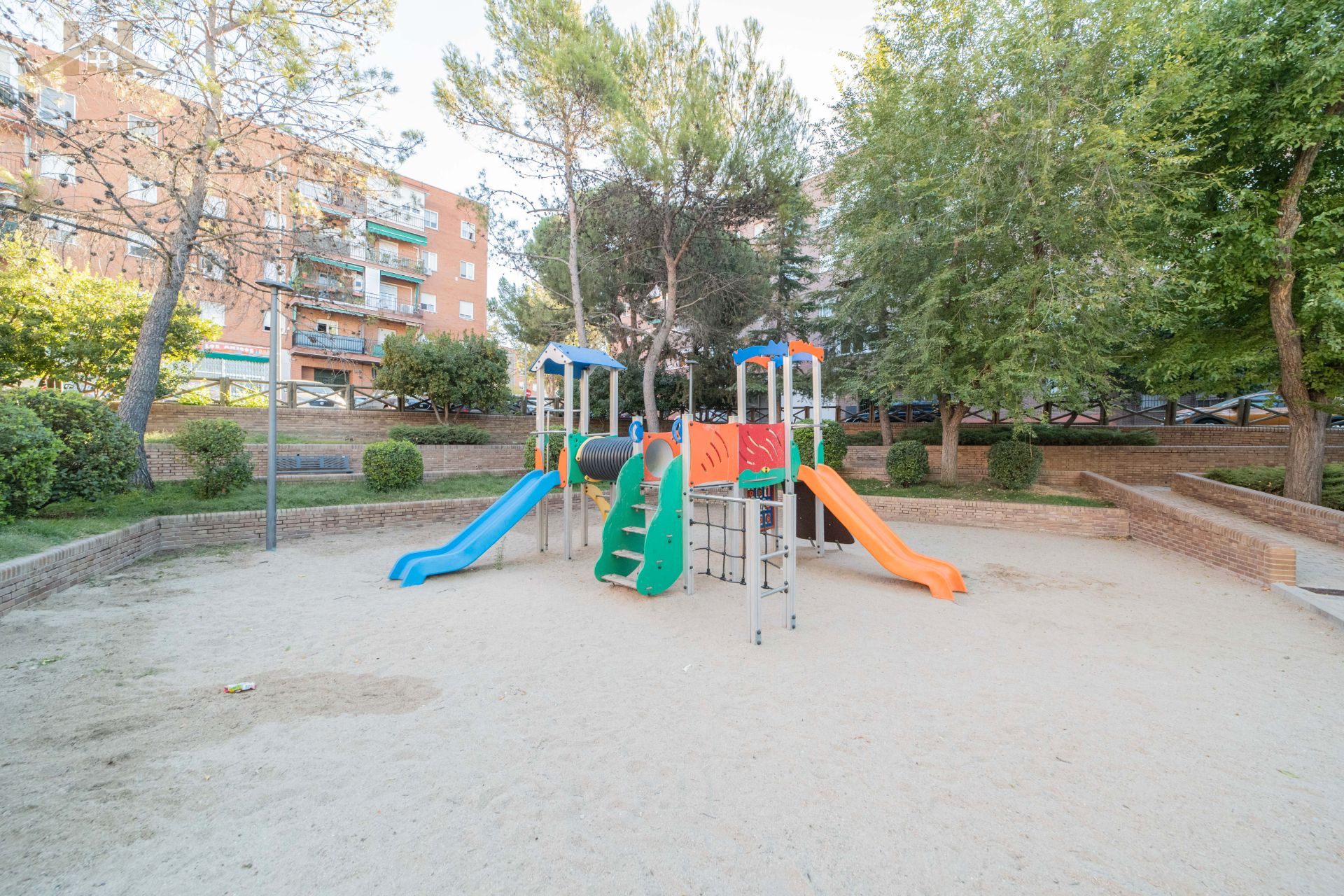Parking of Flat for sale in Navalcarnero  with Air Conditioner, Oven and Alarm