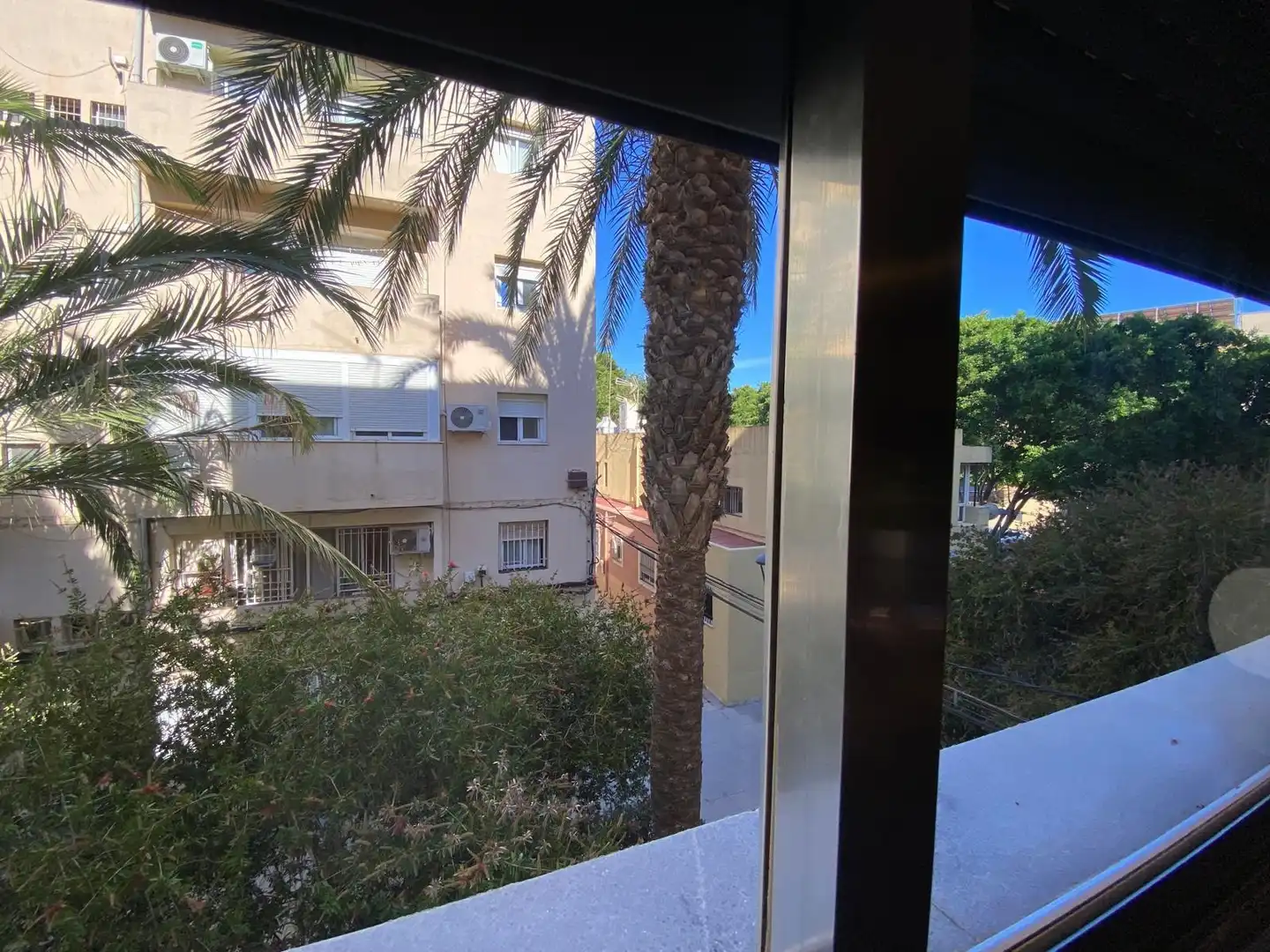 Terrassa de Pis de lloguer en Almería amb Aire condicionat, Calefacció i Moblat