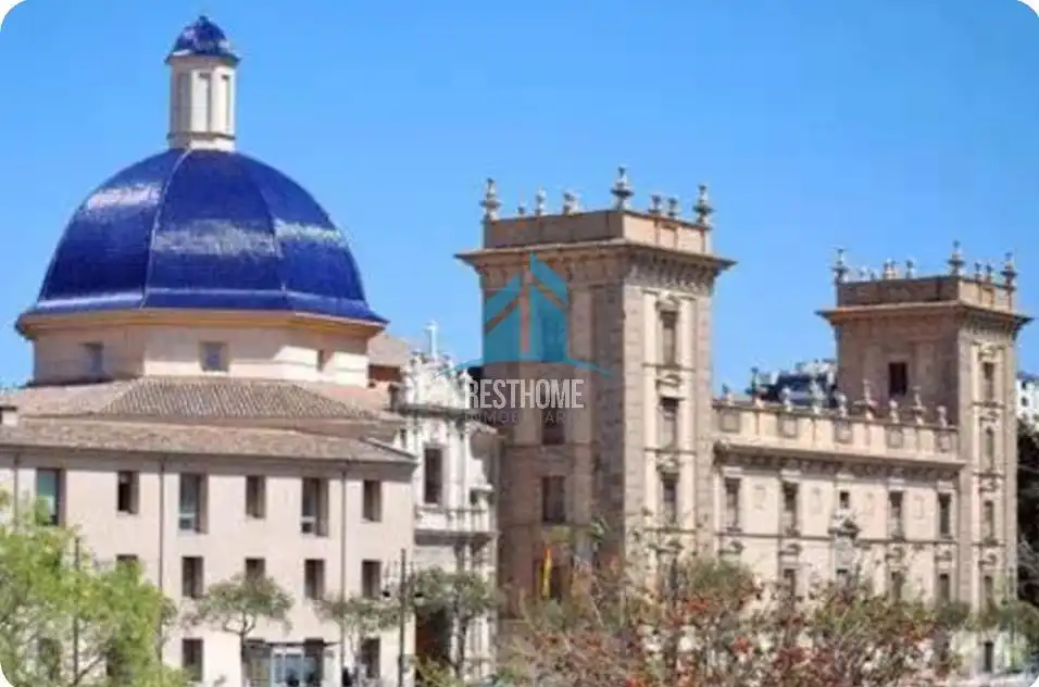 Exterior view of Houses for sale in Valencia  with Air Conditioner, Terrace and Furnished