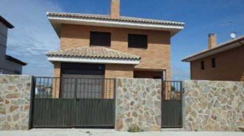 VENTA CHALET MENTRIDA