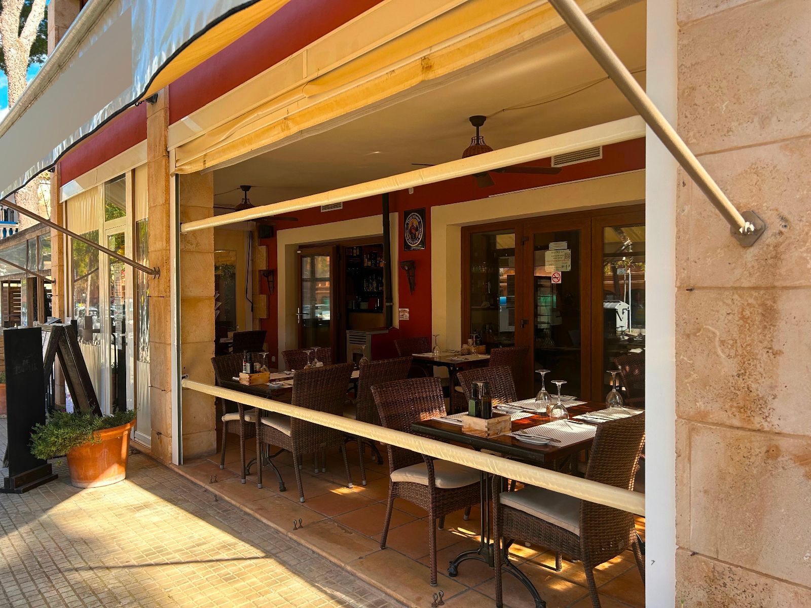 Local en venda en Calvià amb Aire condicionat, Terrassa i Moblat