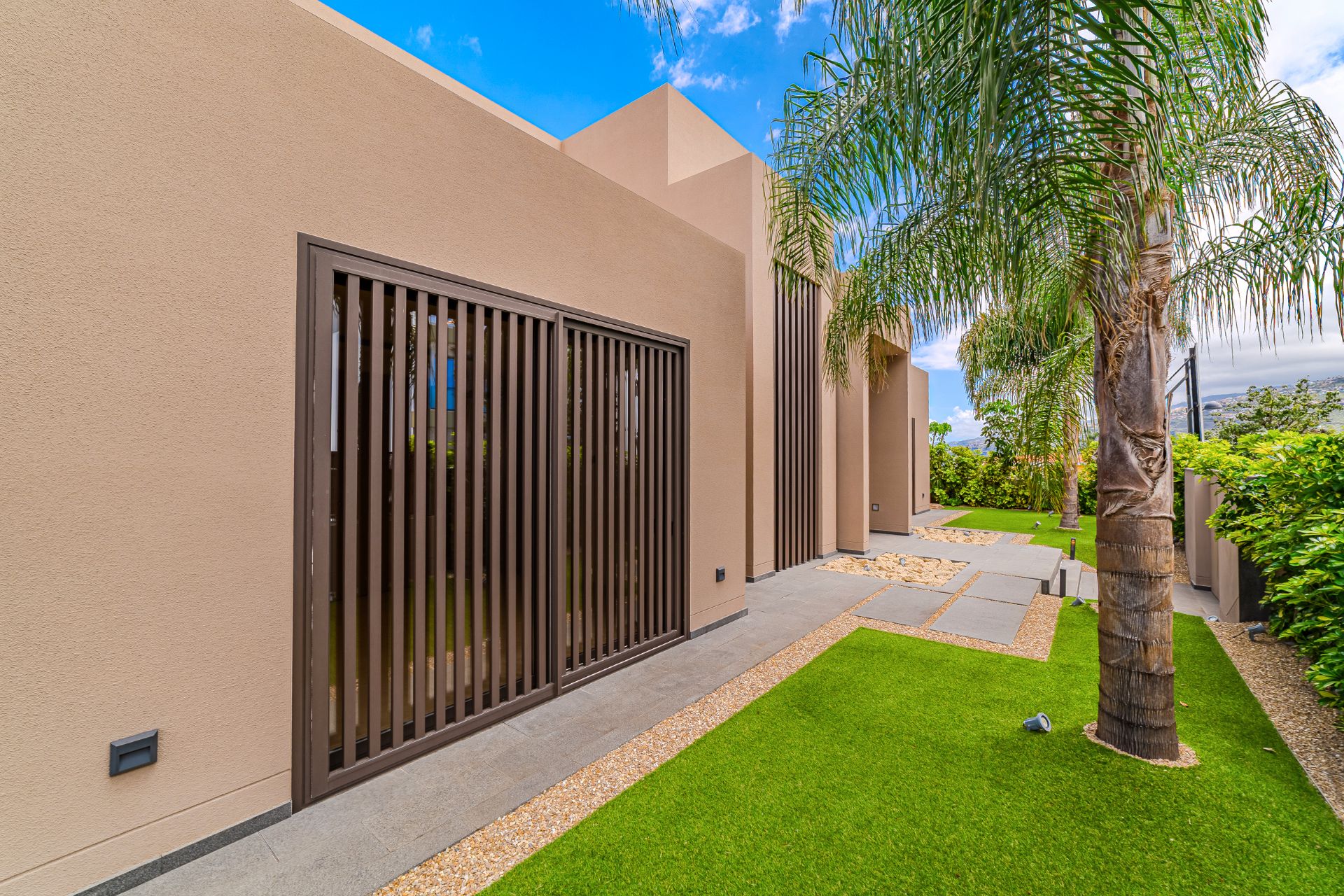 Vista exterior de Casa o xalet en venda en La Orotava amb Aire condicionat, Jardí privat i Terrassa