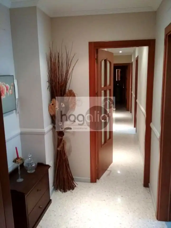 Piso de alquiler en Sevilla con Aire acondicionado, Amueblado y Balcón