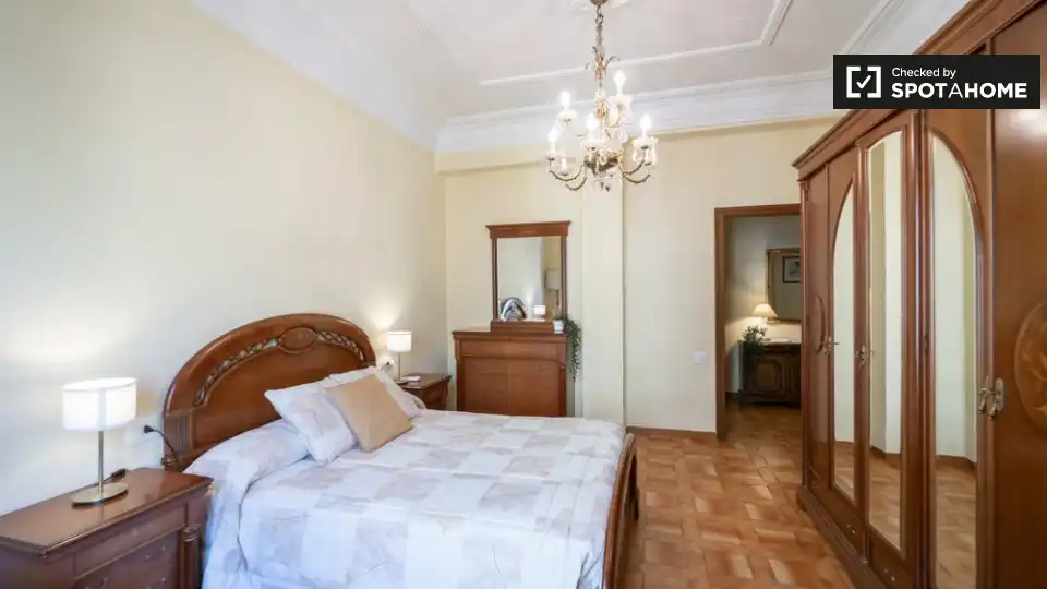 Appartamento con terrazza in affitto a Extramurs, imagen 17