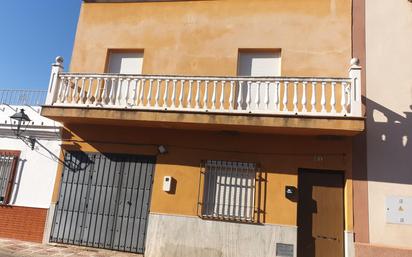 Exterior view of House or chalet for sale in Tocina  with Terrace and Balcony