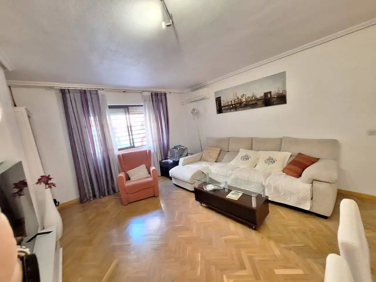 Sala de estar de Piso en venta en Valdemoro con Aire acondicionado, Calefacción y Parquet