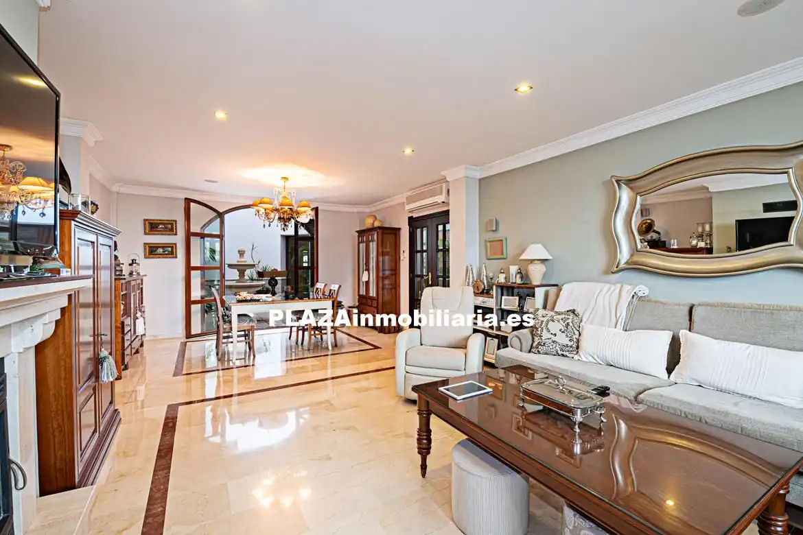 Comedor de Casa o chalet en venta en Lucena con Aire acondicionado, Trastero y Piscina