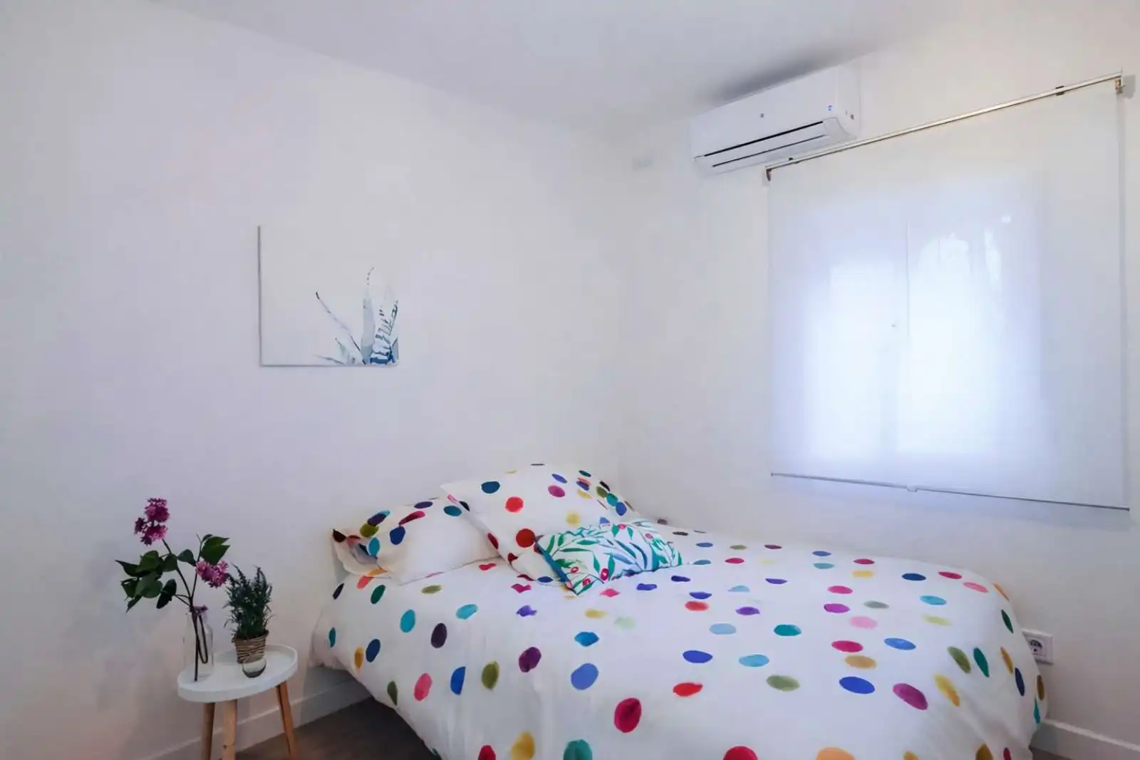 Bedroom of Flat for share in Madrid  with Air Conditioner, Heating and Terrace