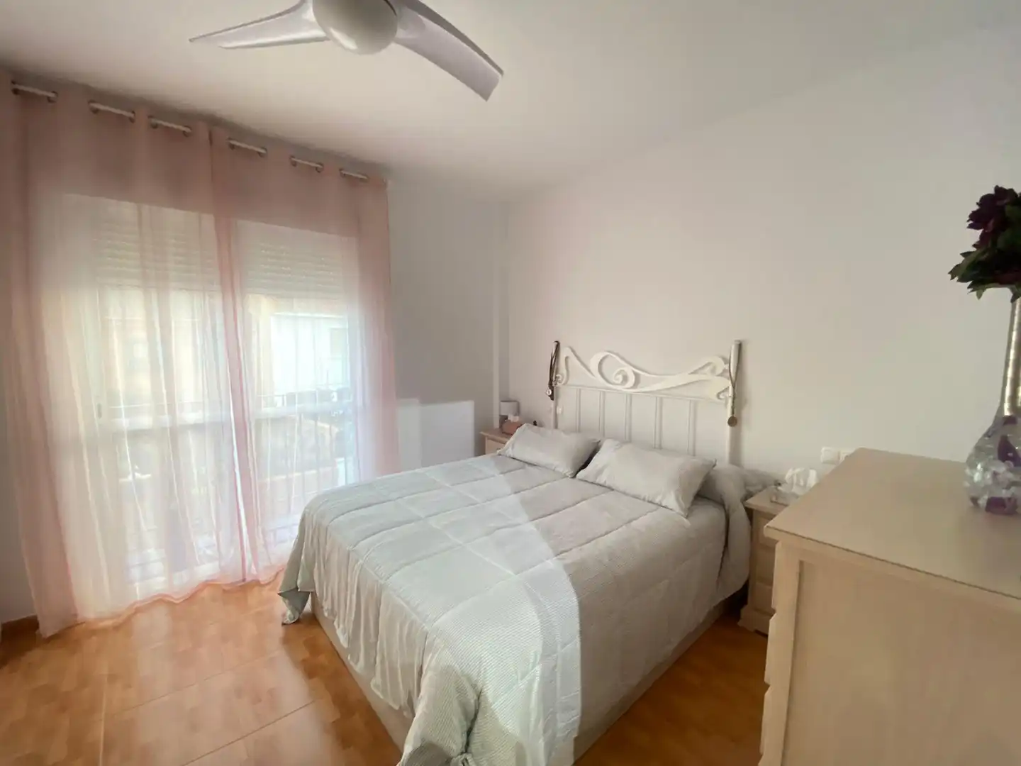 Habitación de Casa adosada en venta en Alameda con Aire acondicionado, Calefacción y Amueblado
