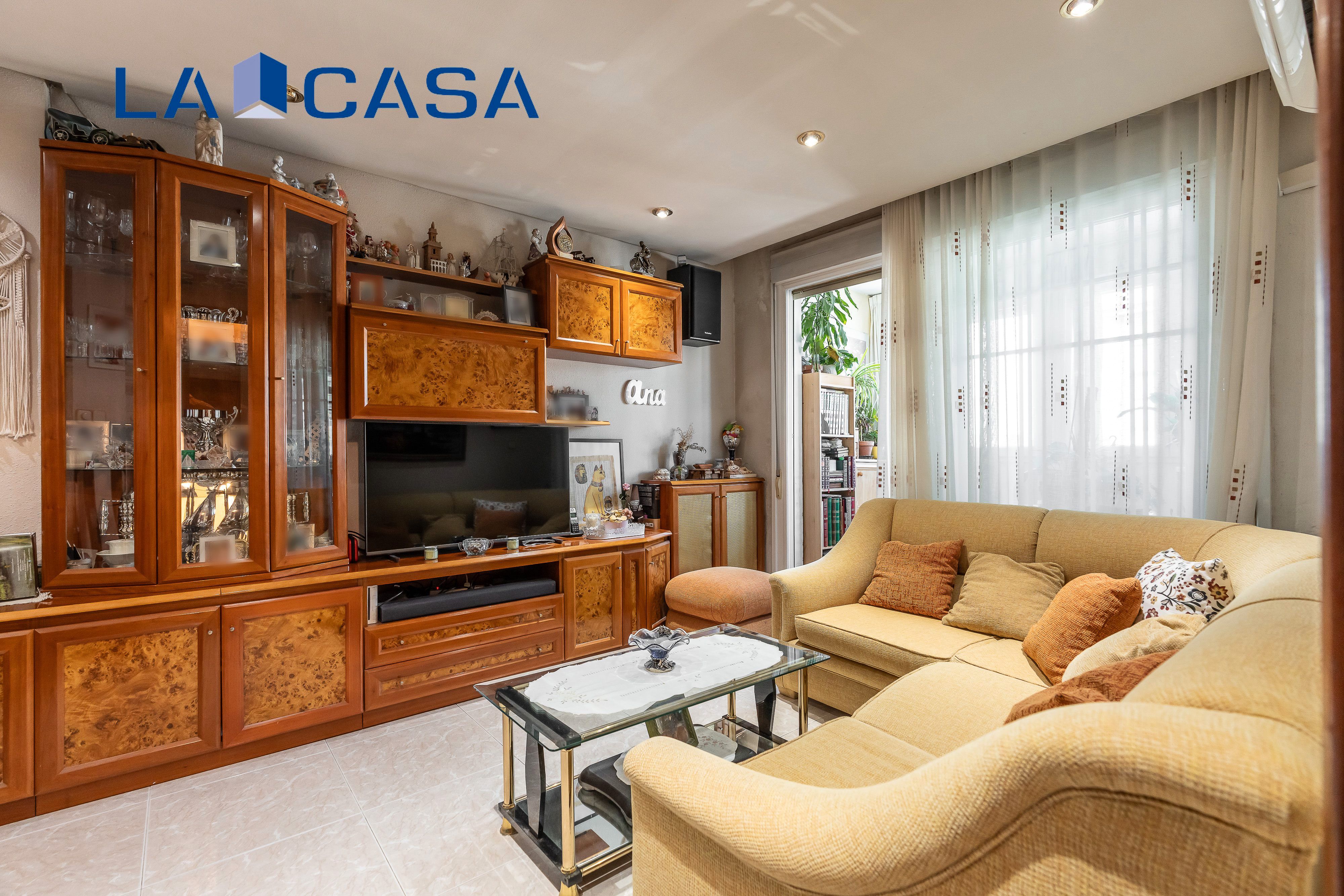 Living room of Flat for sale in Fuenlabrada  with Air Conditioner, Heating and Terrace