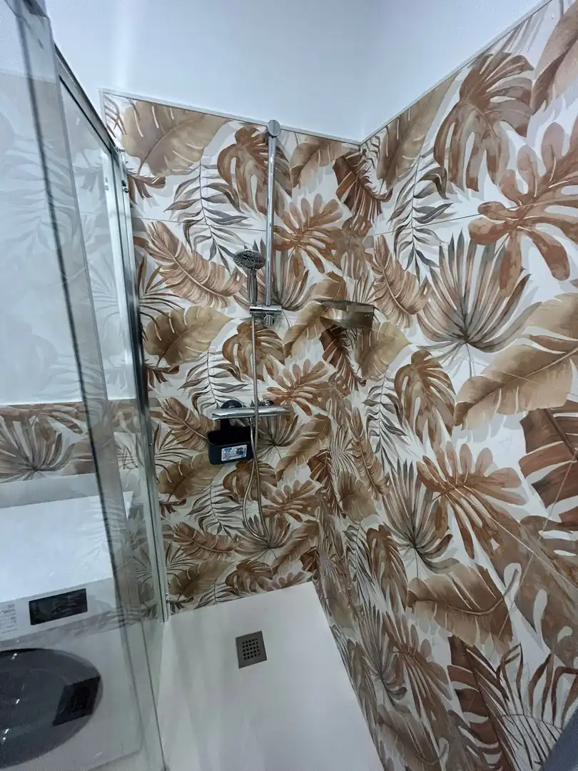 Bathroom of Flat for sale in Torrelavega   with Heating and Parquet flooring