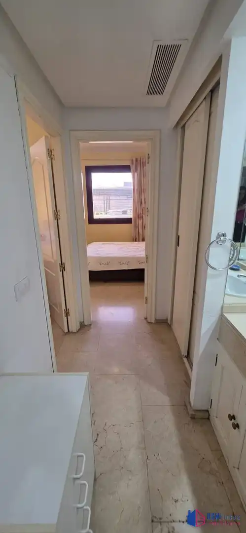 Flat with terrace to rent in Nervión, imagen 11
