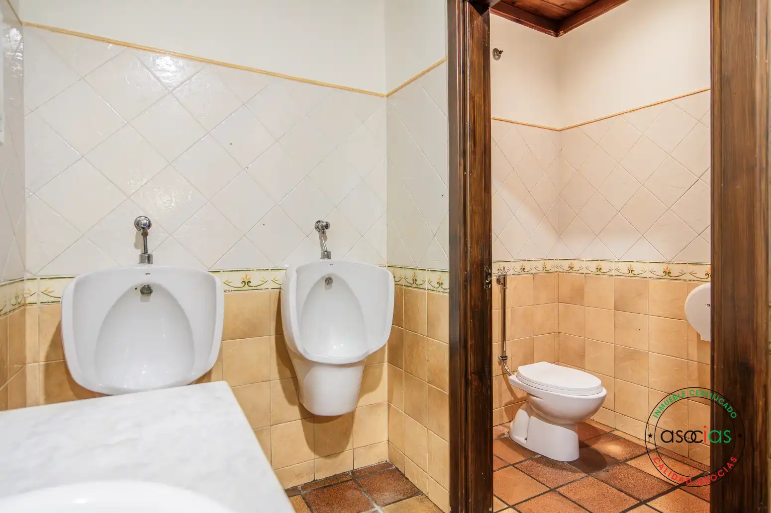 Baño de Local en venta en Llanera con Aire acondicionado