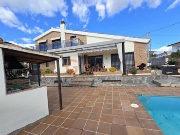 Casa con piscina en venta en Segur de Calafell