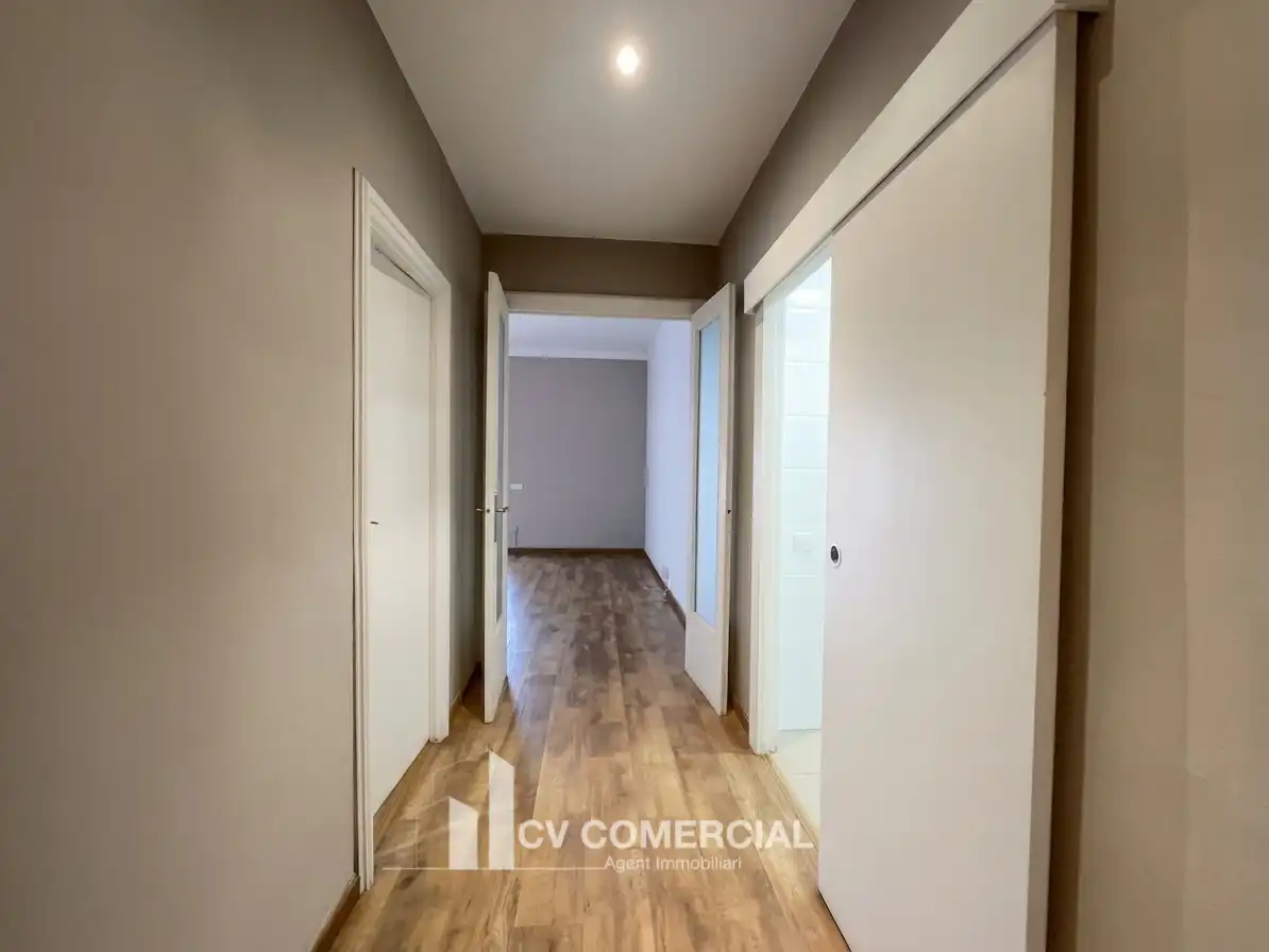 Piso con terraza en venta en Carrer del Comte d'Urgell, imagen 17