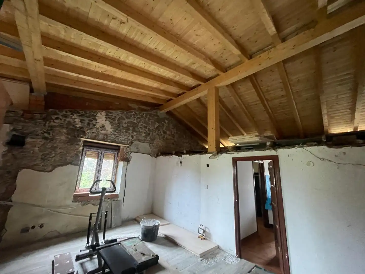 Einfamilien-Reihenhaus zum Verkauf in Bárcena de Cicero mit Terrasse und Balkon
