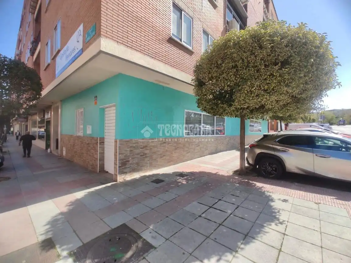 Vista exterior de Local de lloguer en San Fernando de Henares amb Aire condicionat