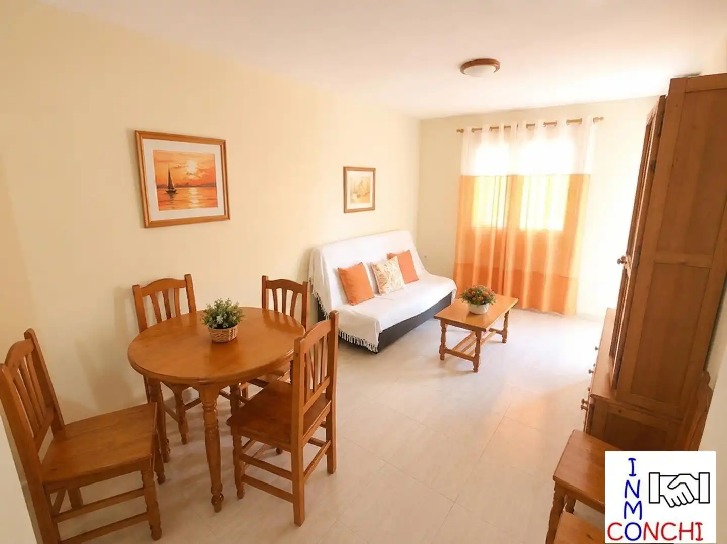 Wohnzimmer von Wohnung zum Verkauf in Mazarrón mit Klimaanlage, Balkon und Gemeinschaftspool