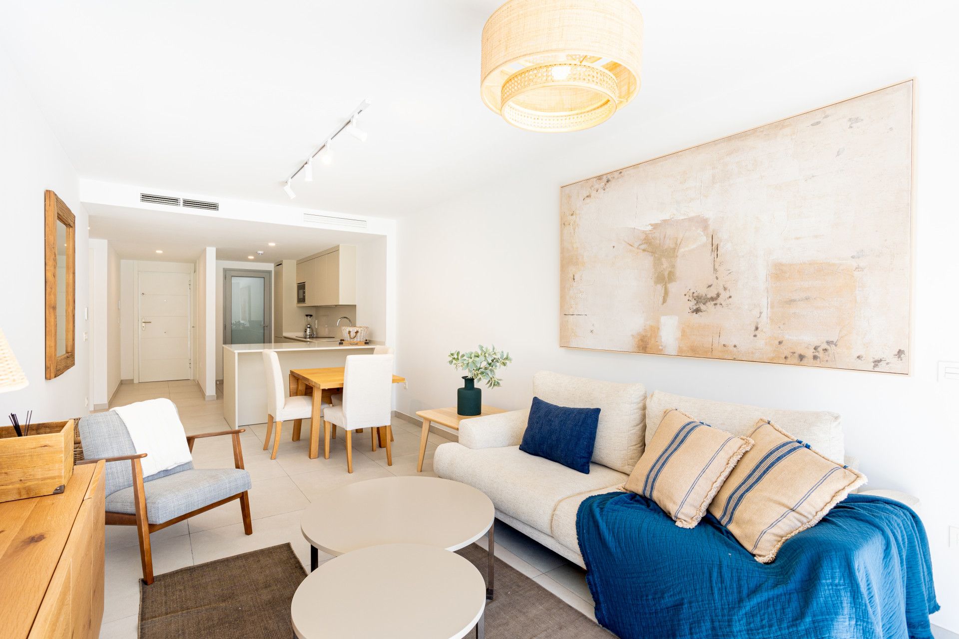 Sala d'estar de Planta baixa en venda en Marbella amb Aire condicionat, Calefacció i Jardí privat