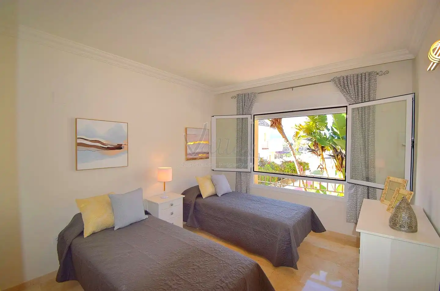 Apartamento de alquiler en La Duquesa