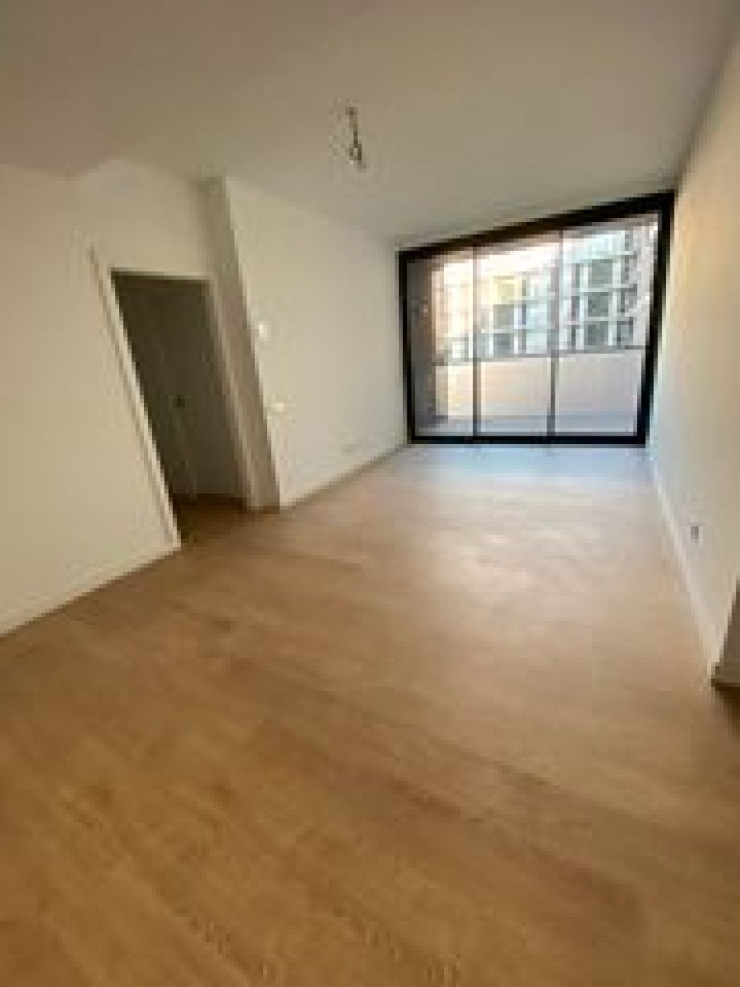 Habitación de Piso de alquiler en L'Hospitalet de Llobregat con Calefacción, Jardín privado y Terraza