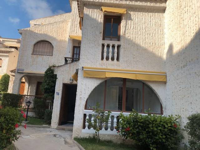 Casa adosada en Alquiler en Avenida Santiago Bernabéu, 46 en Calas Santiago Bernabéu