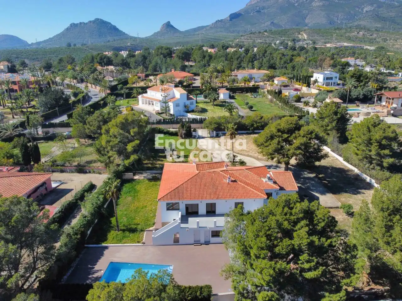 Casa amb piscina en venda a Avenida Coloma