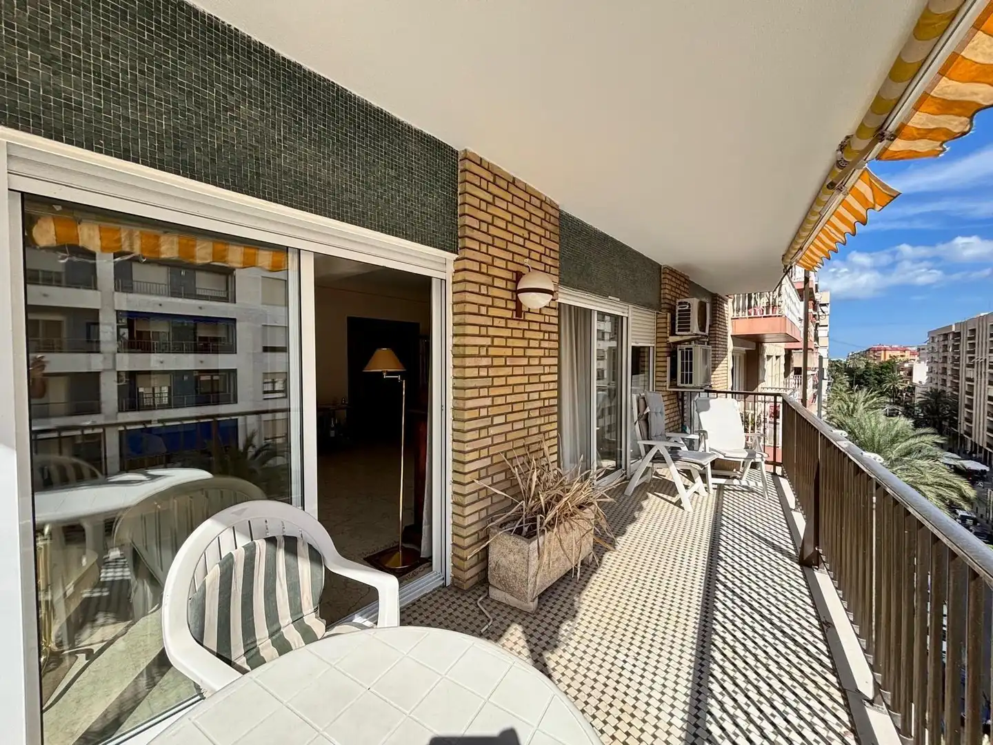 Terraza de Piso en venta en Gandia con Calefacción, Terraza y Balcón