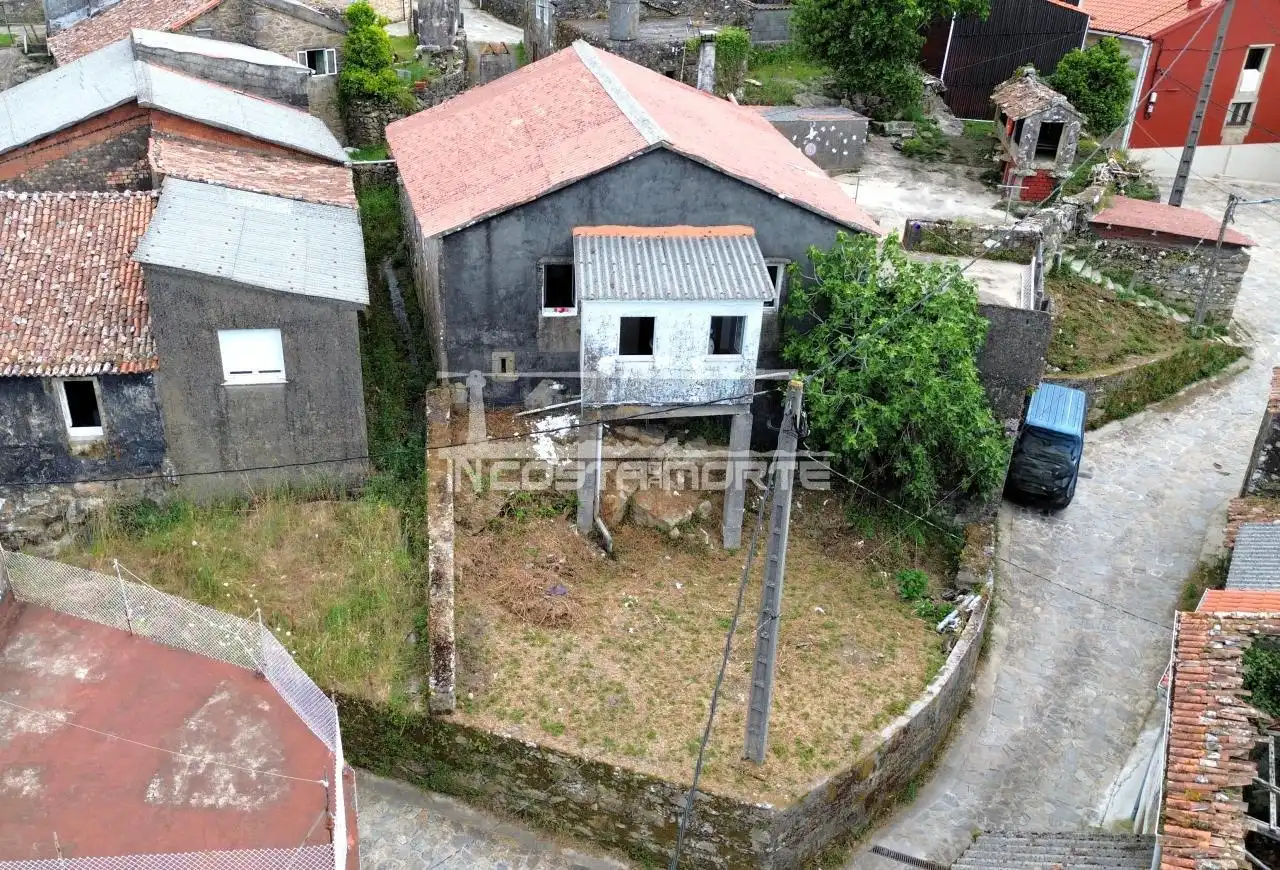 Haus oder Chalet zum Verkauf in Outes