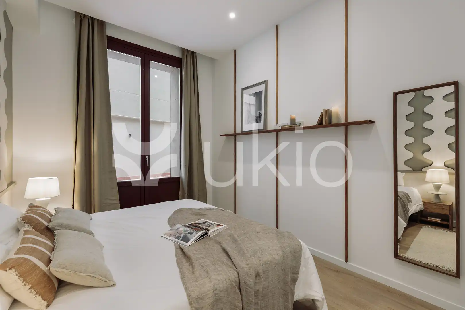 Schlafzimmer von Wohnungen zur Miete in Barcelona mit Klimaanlage, Heizung und Terrasse