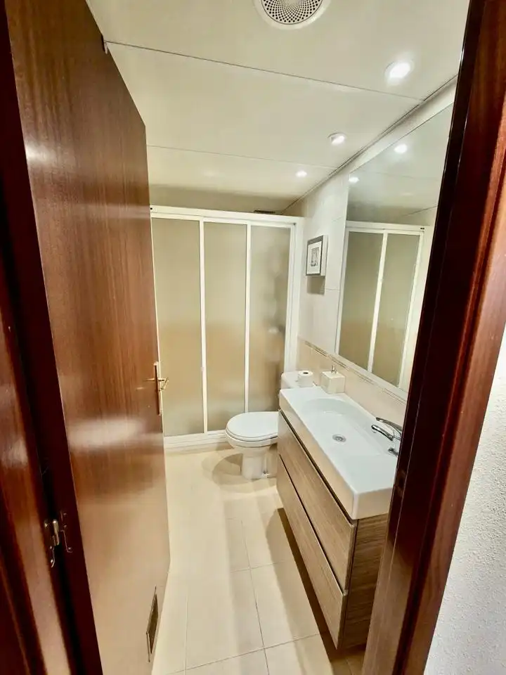 Baño de Planta baja en venta en Zaragoza con Aire acondicionado, Calefacción y Terraza