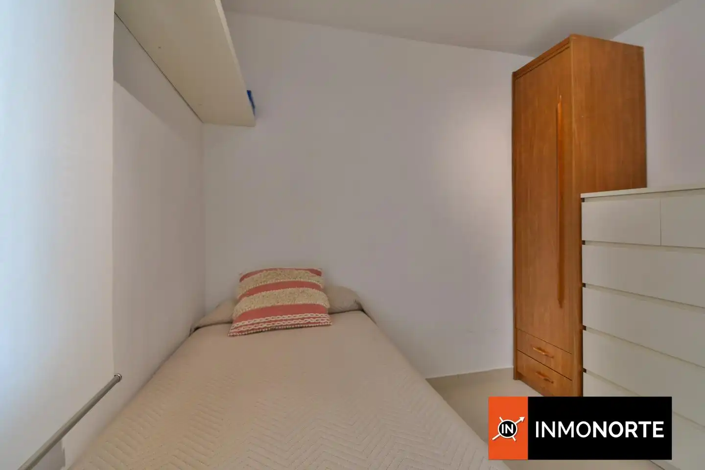 Piso en venta en Laredo con Terraza