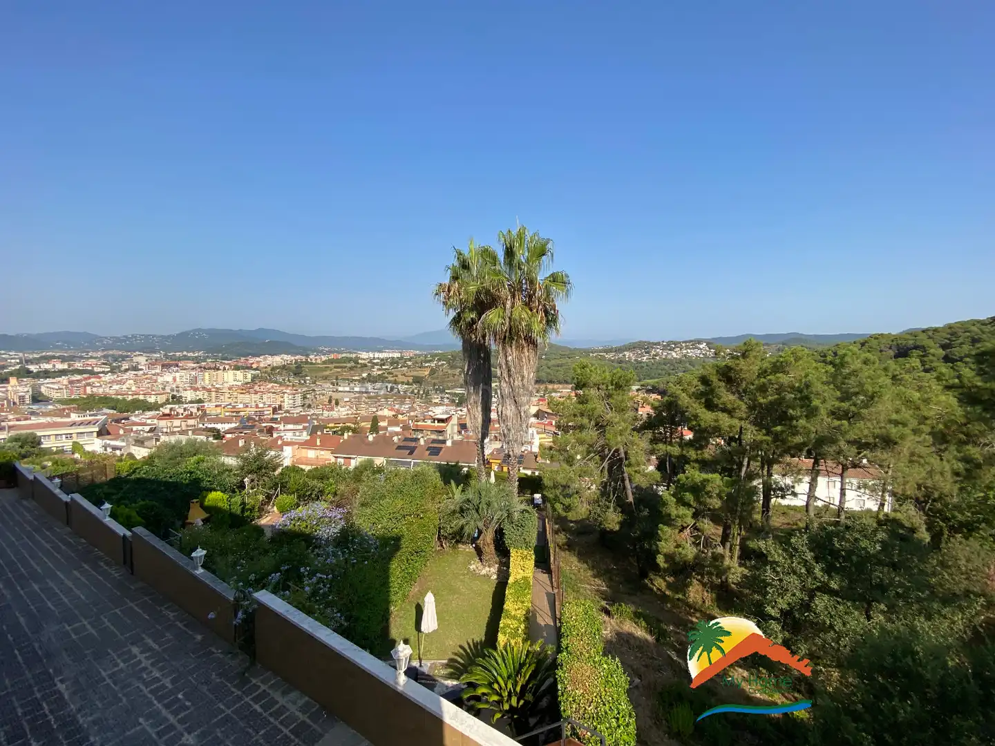 Jardí de Casa adosada en venda en Blanes amb Aire condicionat, Calefacció i Jardí privat