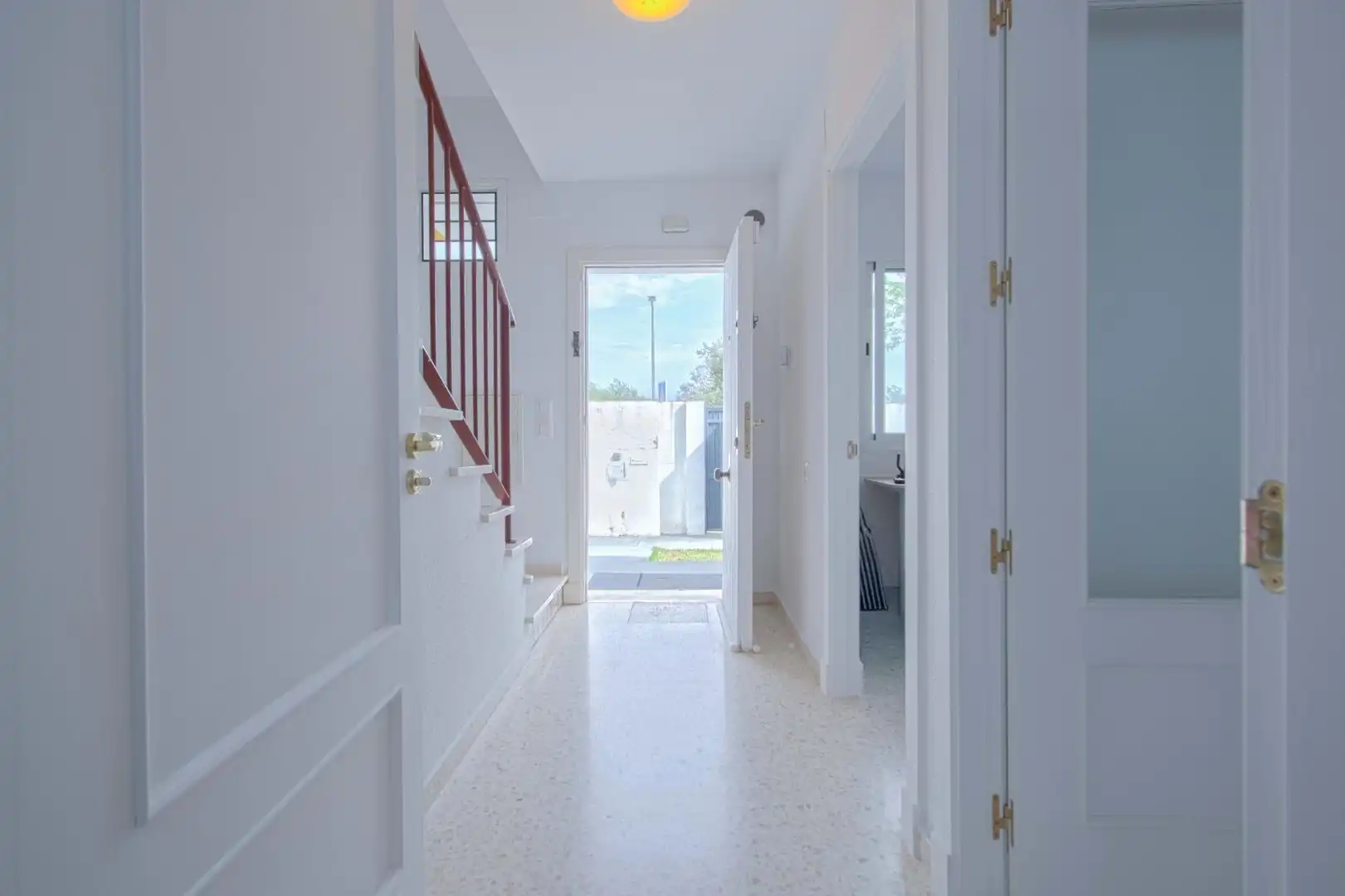 Detached homes for sale in Espartinas  with Air Conditioner and Furnished