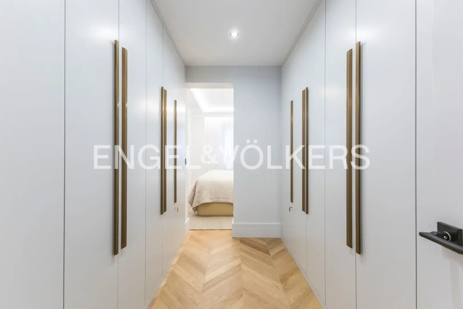 Flat for sale in Madrid  with Air Conditioner, Heating and Parquet flooring
