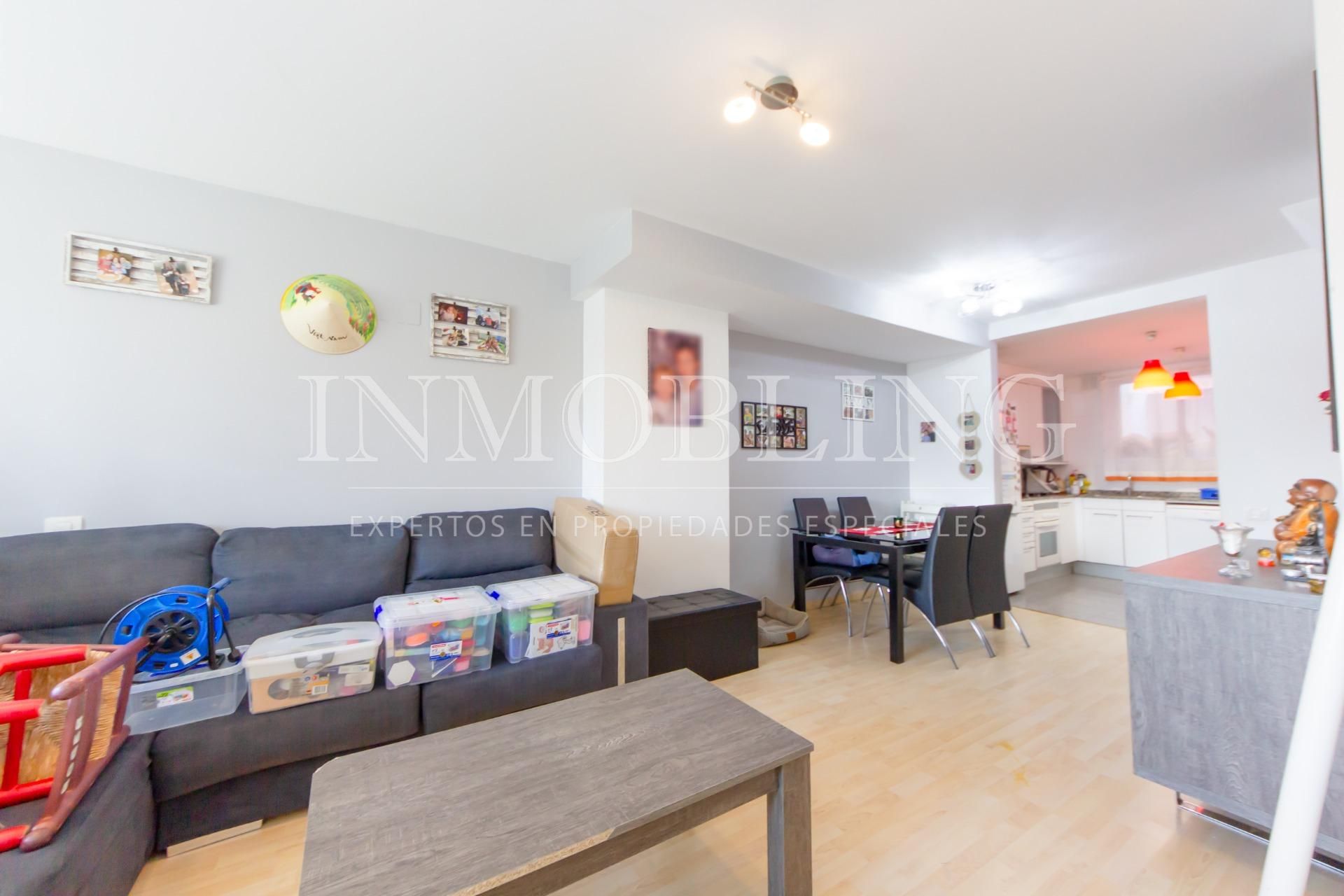 Living room of Duplex for sale in Tordera  with Parquet flooring, Terrace and Balcony