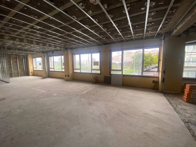 Oficina en Venta en  Coruña en Plaza Industria