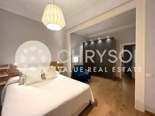 Bedroom of Flat for sale in  Barcelona Capital  with Air Conditioner, Parquet flooring and Balcony